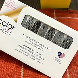 Color street / when lightning strikes